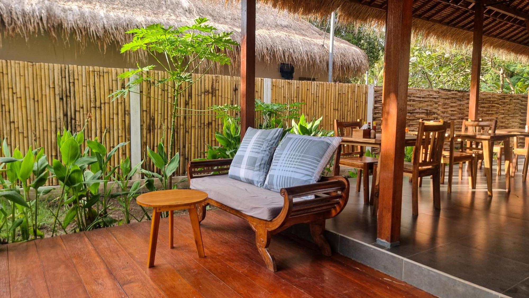 Ananda B&B กิลิไอร์ ภายนอก รูปภาพ